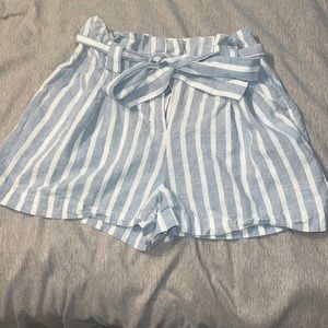 L’AGENCE size 6 stripped shorts